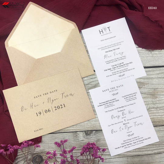 Thiệp cưới hoa hồng đỏ  Phong bì màu hồng  An Hieu Wedding